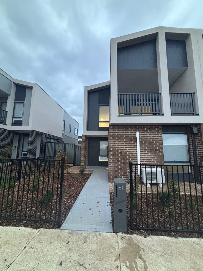 Photo - 61 Messara Walk, Truganina VIC 3029 - Image 2