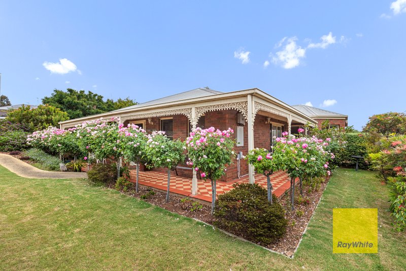 Photo - 61 Monterey Drive, Waurn Ponds VIC 3216 - Image 2