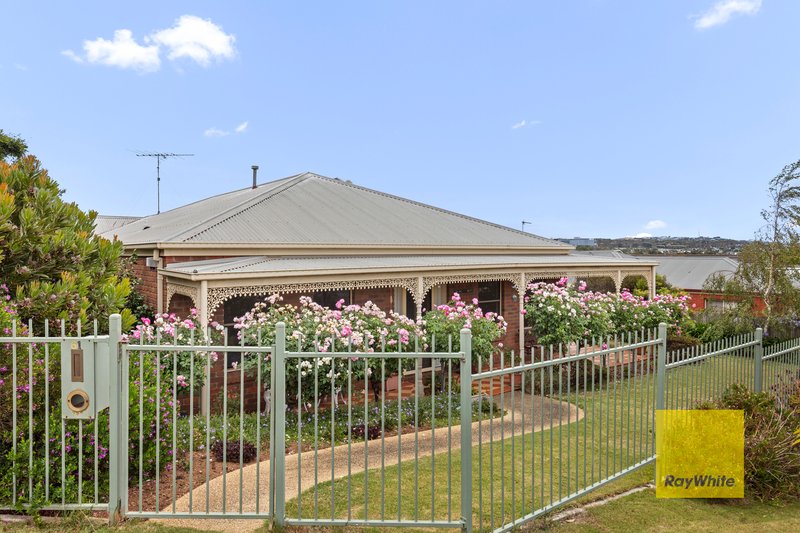 Photo - 61 Monterey Drive, Waurn Ponds VIC 3216 - Image 14