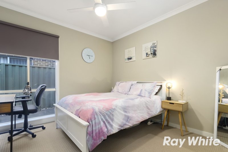 Photo - 61 Moore Mews, Pakenham VIC 3810 - Image 12