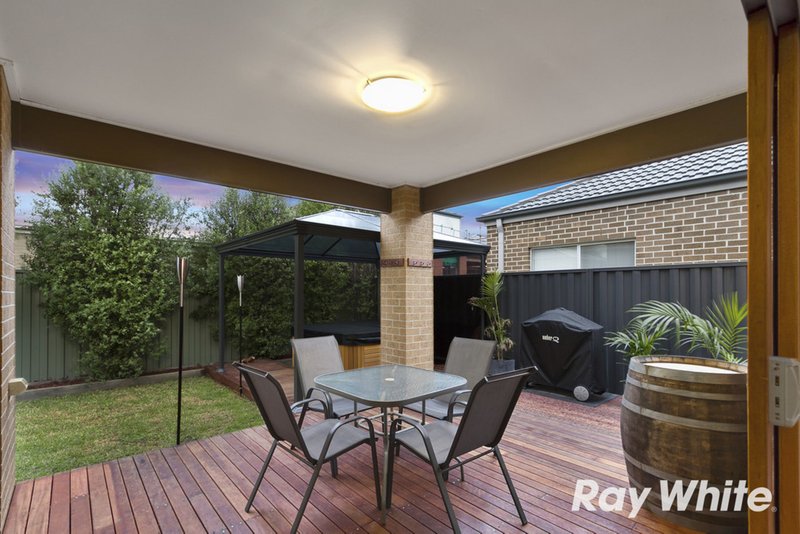 Photo - 61 Moore Mews, Pakenham VIC 3810 - Image 15