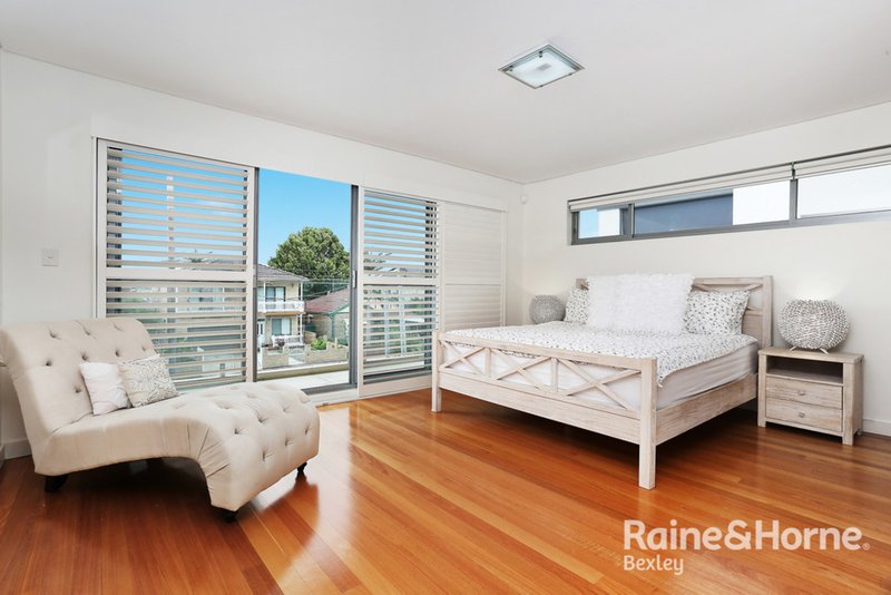 Photo - 61 Moore Street, Hurstville NSW 2220 - Image 4