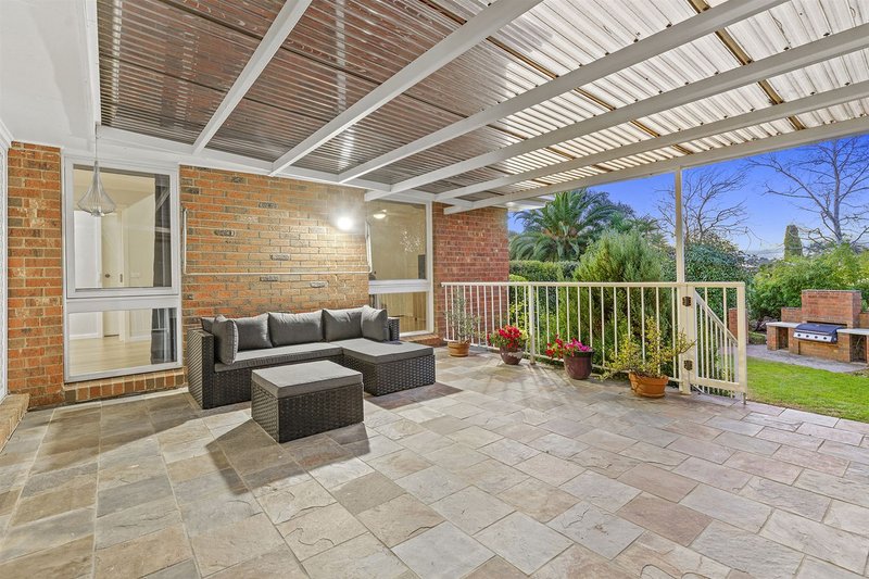 Photo - 61 Murray Crescent, Rowville VIC 3178 - Image 16