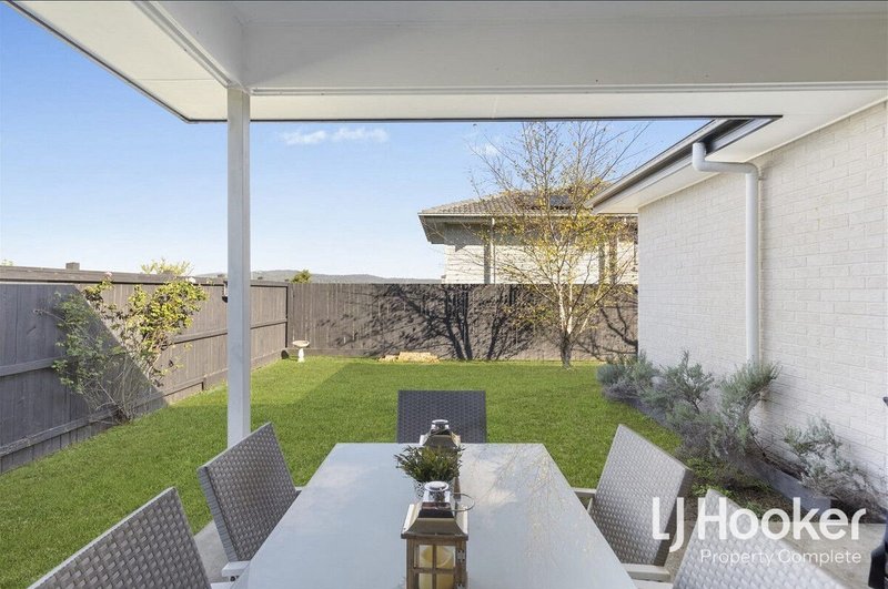 Photo - 61 Neumann Drive, Yarrabilba QLD 4207 - Image 8