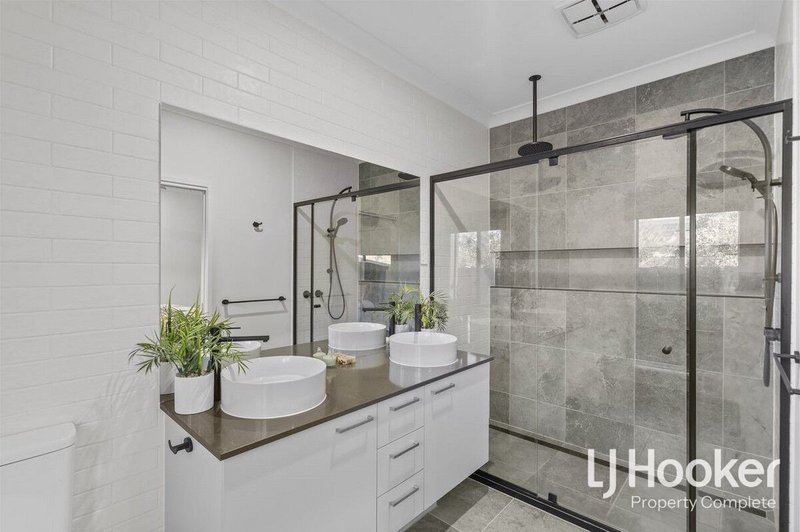 Photo - 61 Neumann Drive, Yarrabilba QLD 4207 - Image 12
