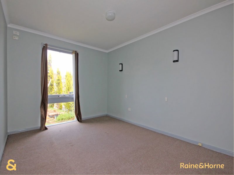 Photo - 61 Nicolle Drive, Morphett Vale SA 5162 - Image 5