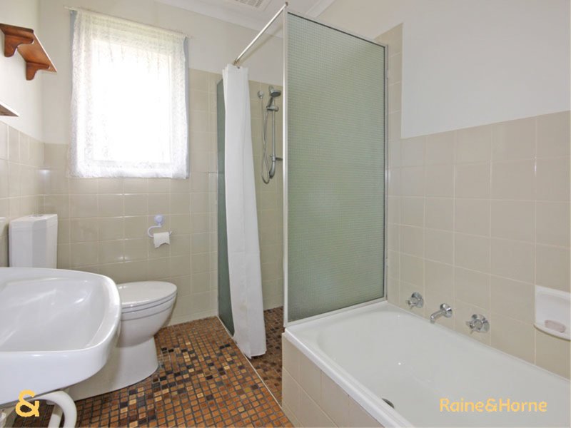 Photo - 61 Nicolle Drive, Morphett Vale SA 5162 - Image 8