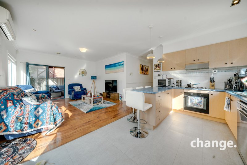 Photo - 61 Northampton Crescent, Caroline Springs VIC 3023 - Image 5