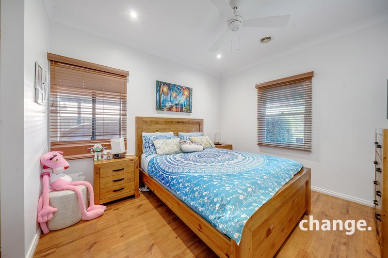 Photo - 61 Northampton Crescent, Caroline Springs VIC 3023 - Image 9