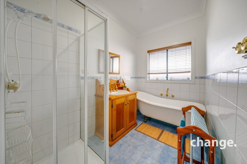 Photo - 61 Northampton Crescent, Caroline Springs VIC 3023 - Image 13