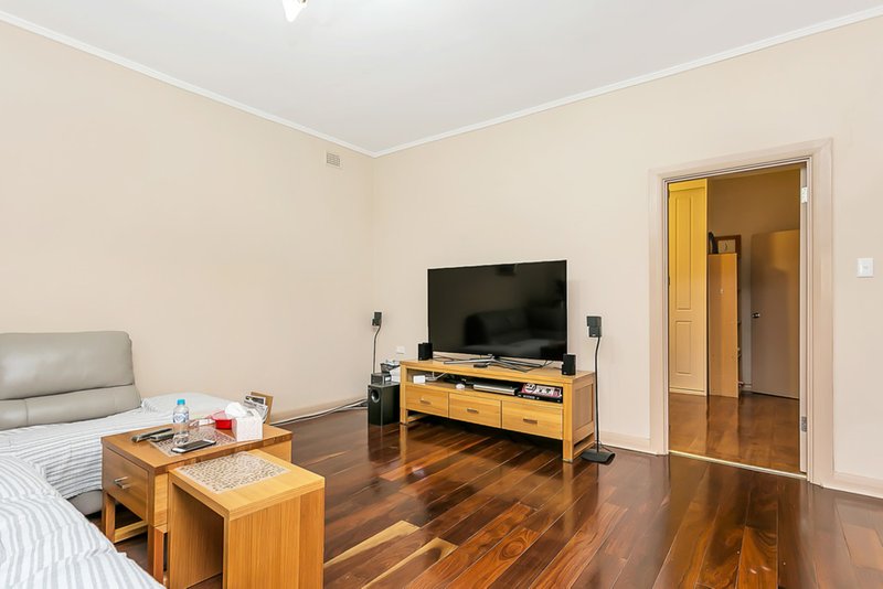 Photo - 61 Overland Road, Croydon Park SA 5008 - Image 4