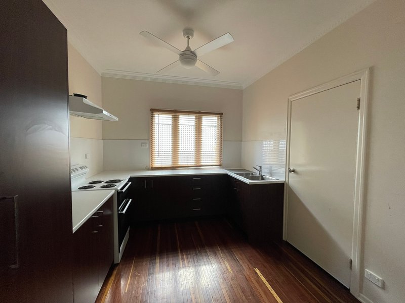 Photo - 61 Oxley Station Road, Oxley QLD 4075 - Image 1