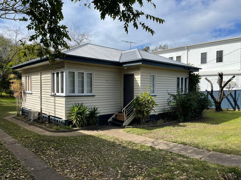 Photo - 61 Oxley Station Road, Oxley QLD 4075 - Image 2