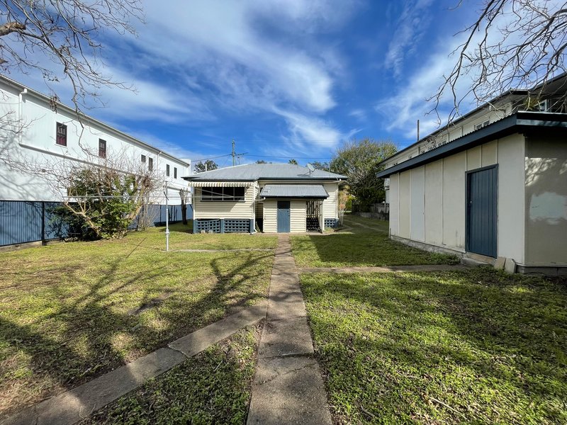 Photo - 61 Oxley Station Road, Oxley QLD 4075 - Image 8