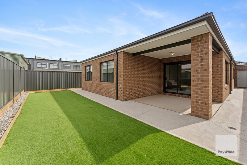 Photo - 61 Palara Drive, Strathtulloh VIC 3338 - Image 13