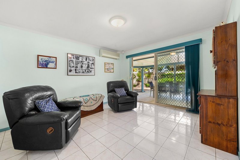 Photo - 61 Paramount Circuit, Mcdowall QLD 4053 - Image 4