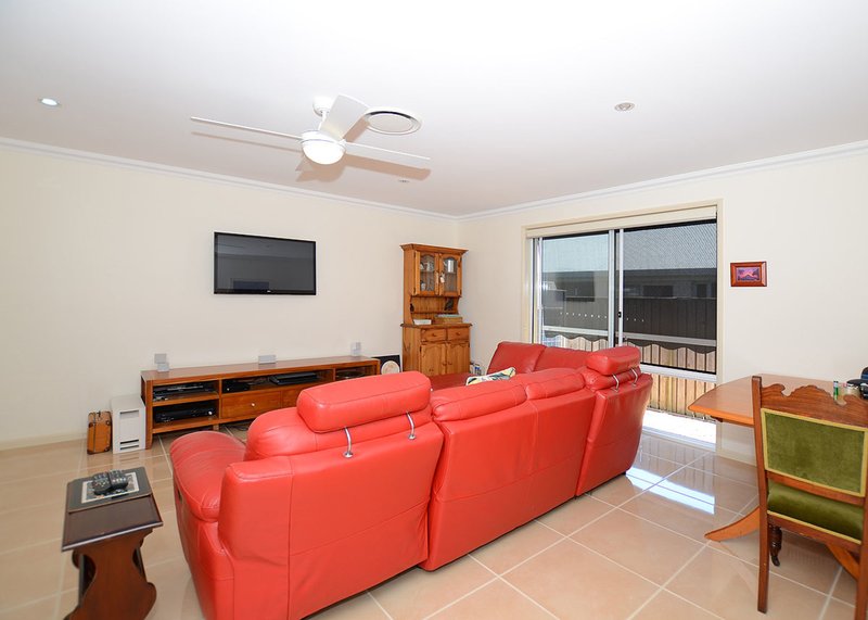 Photo - 61 Parklands Boulevard, Wondunna QLD 4655 - Image 11