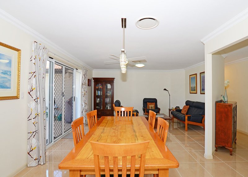 Photo - 61 Parklands Boulevard, Wondunna QLD 4655 - Image 12