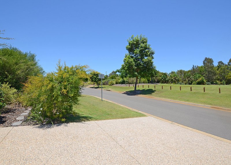 Photo - 61 Parklands Boulevard, Wondunna QLD 4655 - Image 25