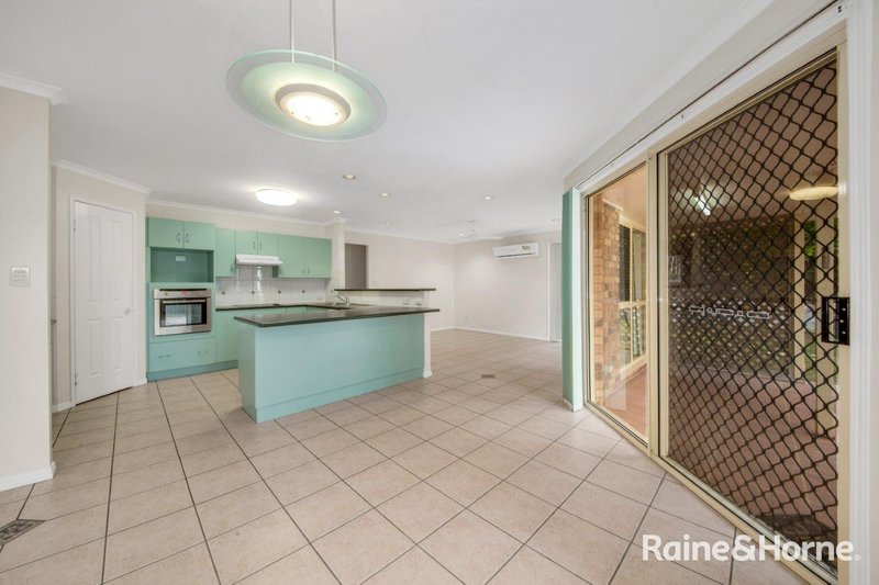 Photo - 61 Penda Avenue, New Auckland QLD 4680 - Image 4