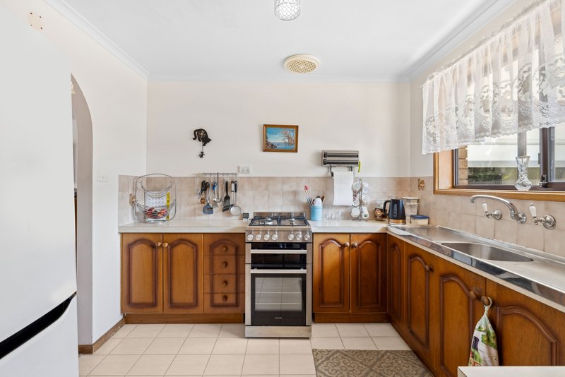 Photo - 61 Piper Street, Parafield Gardens SA 5107 - Image 5