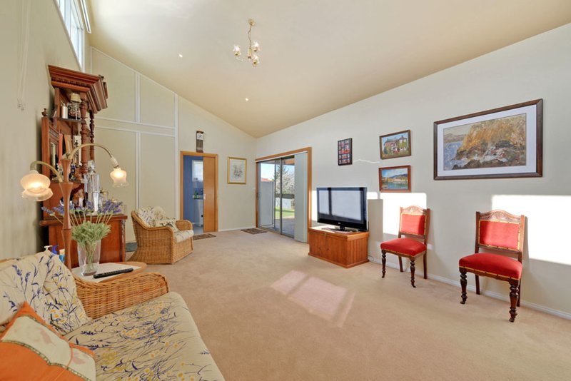 Photo - 61 Pitcairn Street, Glenorchy TAS 7010 - Image 5