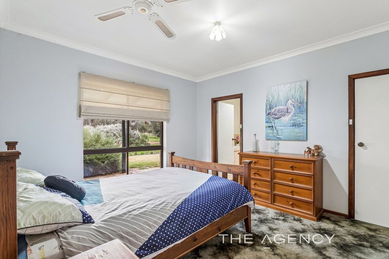 Photo - 61 Rail Close, Bakers Hill WA 6562 - Image 17