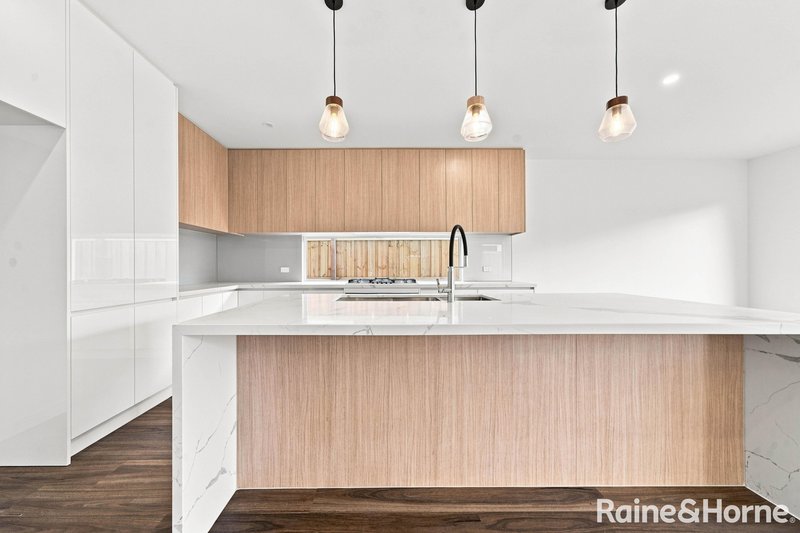 Photo - 61 Rainbow Street, Wollert VIC 3750 - Image 4