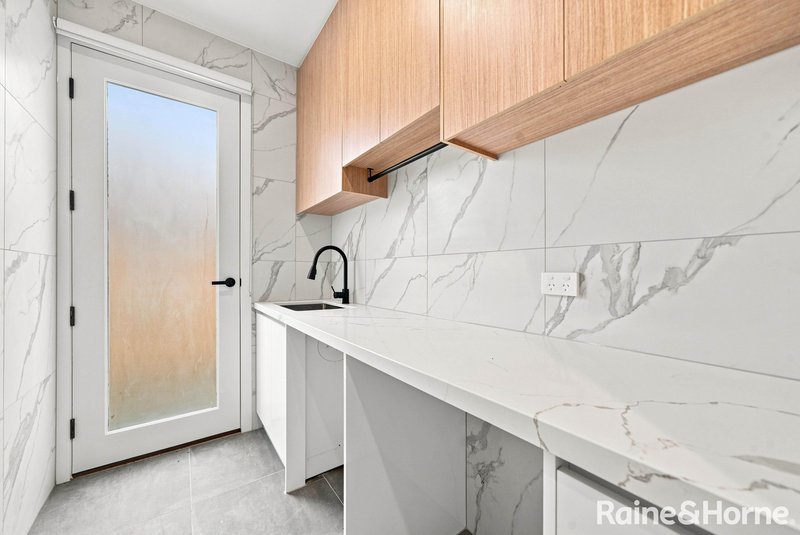 Photo - 61 Rainbow Street, Wollert VIC 3750 - Image 7