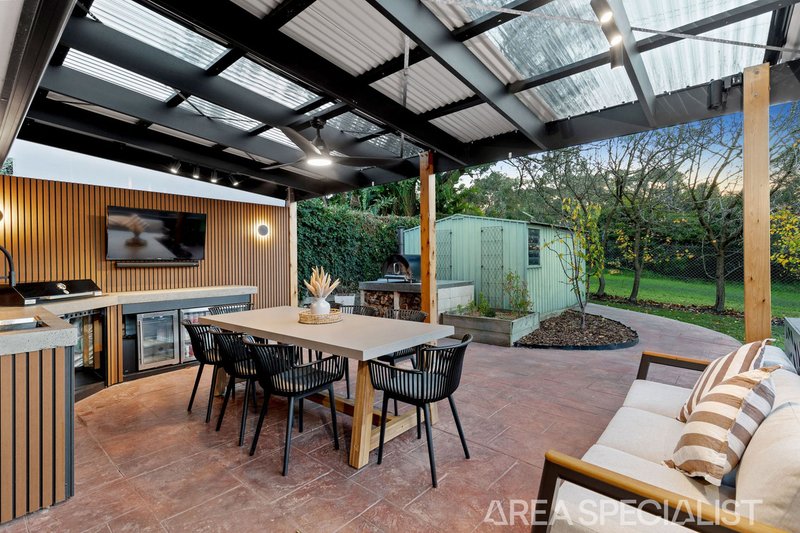 Photo - 61 Raphael Crescent, Frankston VIC 3199 - Image 16