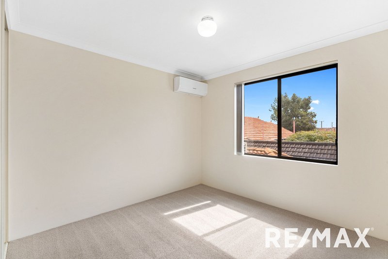 Photo - 6/1 Ravenswood Drive, Nollamara WA 6061 - Image 23