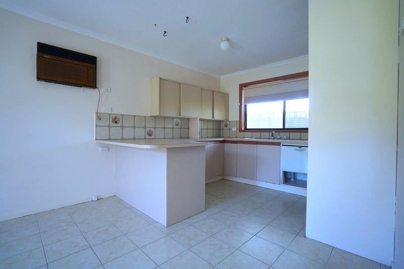 Photo - 6/1 Ridge Road, Whittlesea VIC 3757 - Image 4