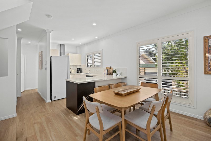 Photo - 61 Riding Road, Hawthorne QLD 4171 - Image 7