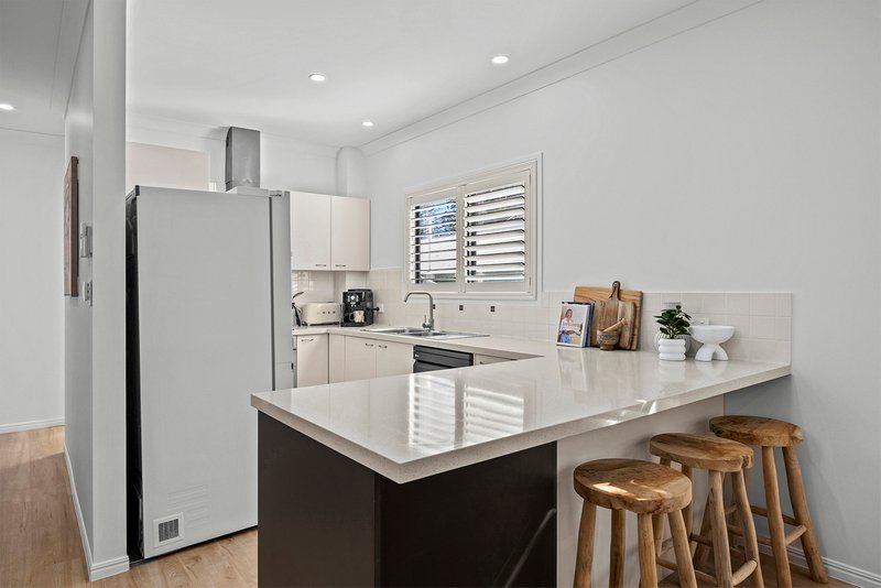Photo - 61 Riding Road, Hawthorne QLD 4171 - Image 11