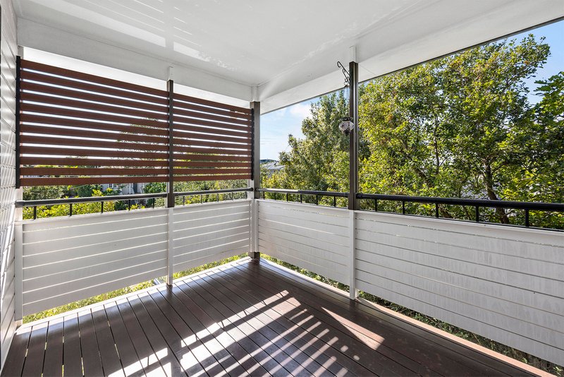 Photo - 61 Riding Road, Hawthorne QLD 4171 - Image 17