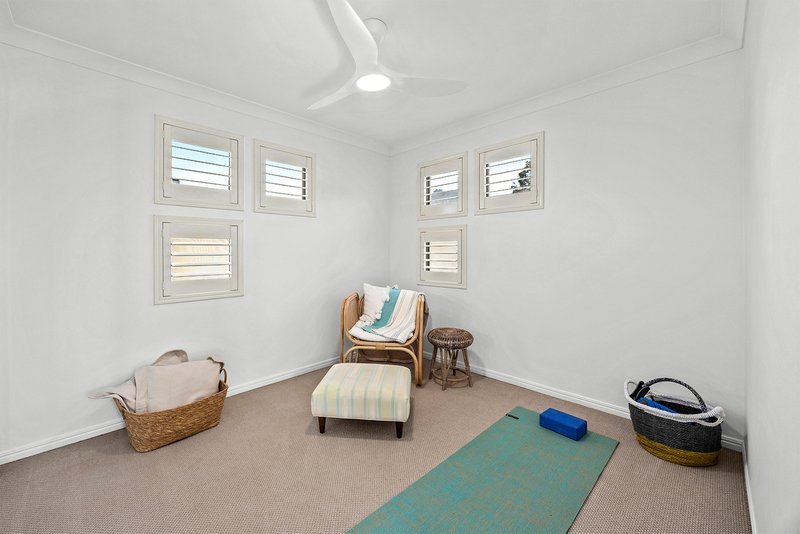 Photo - 61 Riding Road, Hawthorne QLD 4171 - Image 23