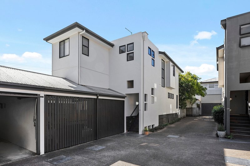 Photo - 61 Riding Road, Hawthorne QLD 4171 - Image 25