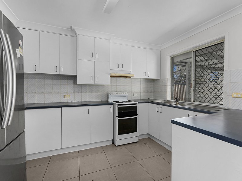 Photo - 61 Russell Drive, Redbank Plains QLD 4301 - Image 4