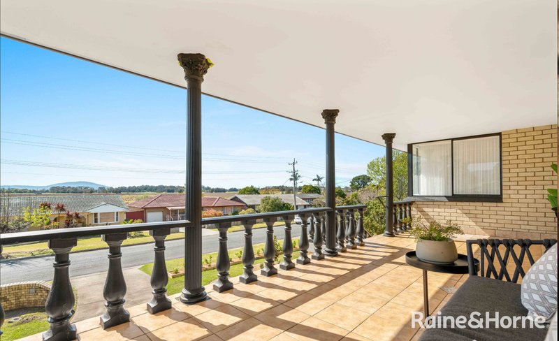 Photo - 61 Salisbury Drive, Nowra NSW 2541 - Image 2