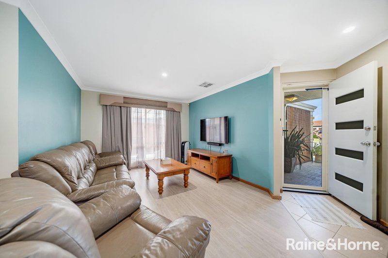 Photo - 61 San Lorenzo Boulevard, Ellenbrook WA 6069 - Image 6