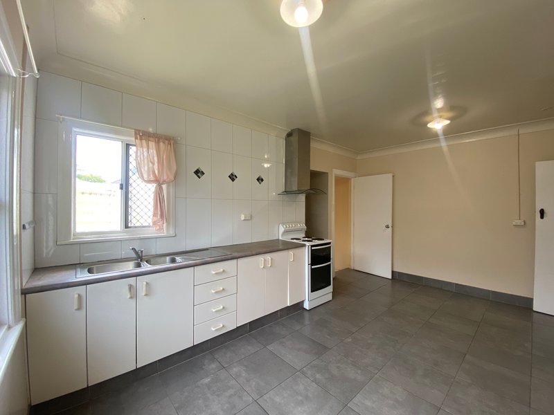 Photo - 61 Serviceton Ave , Inala QLD 4077 - Image 4