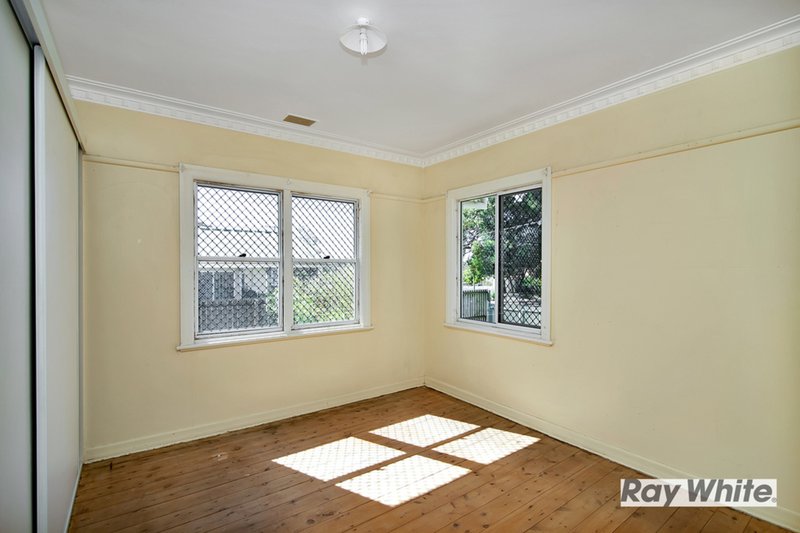 Photo - 61 Serviceton Avenue, Inala QLD 4077 - Image 4