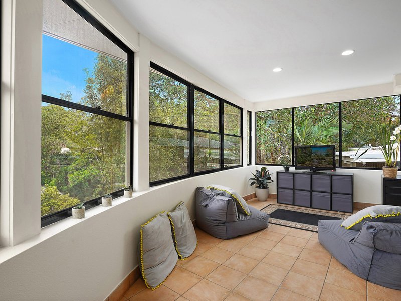 Photo - 61 Seventh Avenue, St Lucia QLD 4067 - Image 7