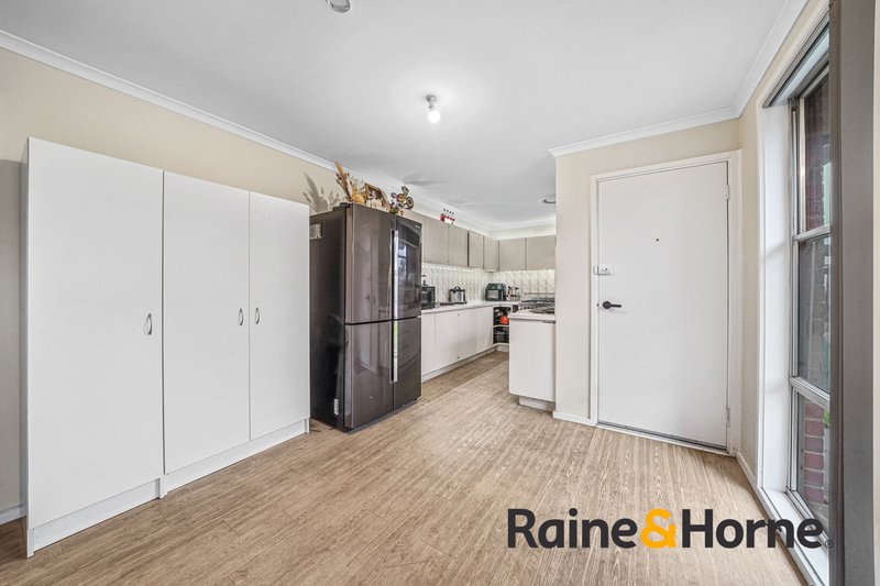 Photo - 61 Sladen Street, Cranbourne VIC 3977 - Image 6