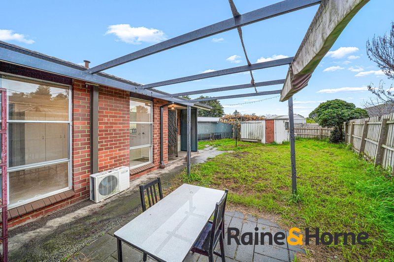 Photo - 61 Sladen Street, Cranbourne VIC 3977 - Image 15