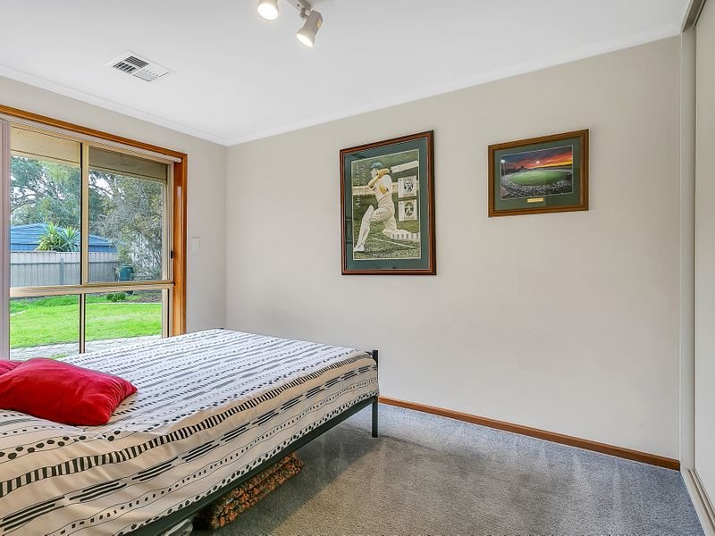 Photo - 61 Spriggs Road, Onkaparinga Hills SA 5163 - Image 8