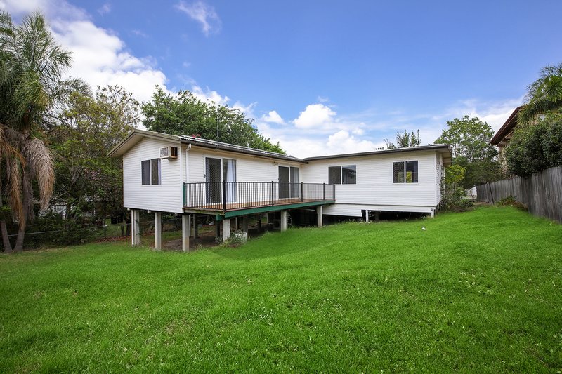 Photo - 61 Stanley Road, Camp Hill QLD 4152 - Image 10