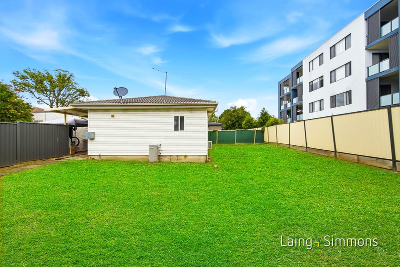 Photo - 61 Station Street, Guildford NSW 2161 - Image 15