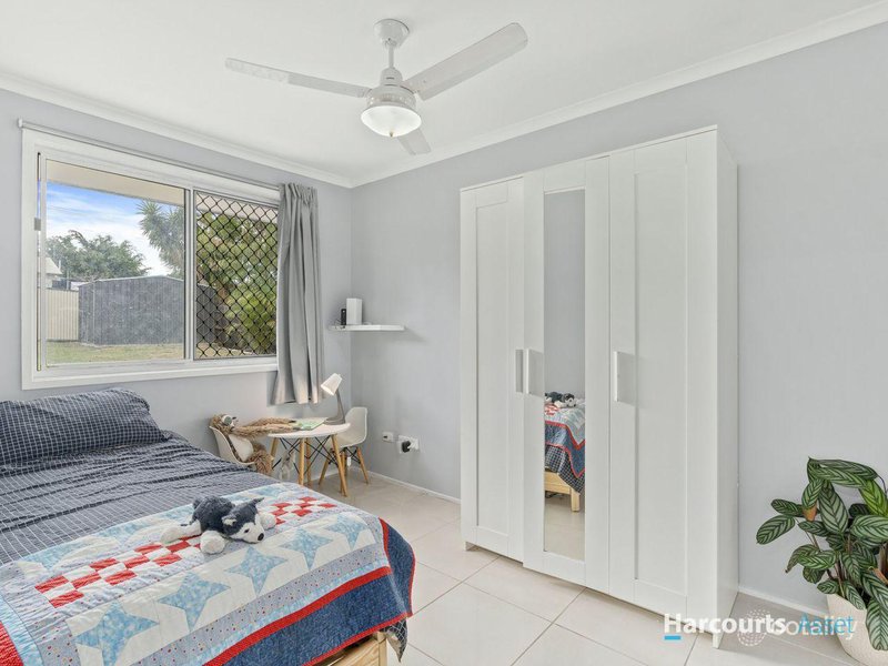Photo - 61 Sunscape Drive, Eagleby QLD 4207 - Image 8