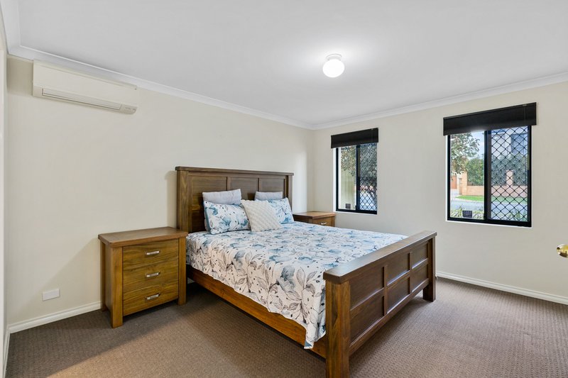 Photo - 61 Susan Road, Madeley WA 6065 - Image 8